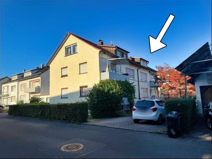 Renovierer aufgepasst! Helle Dachgeschosswohnung in schöner Wohnlage in Schorndorf-Nord! 